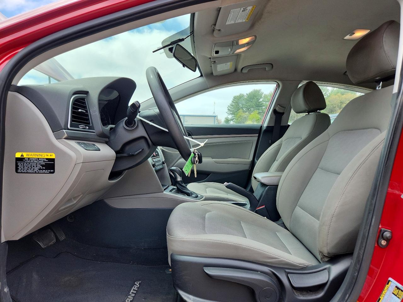2017 HYUNDAI ELANTRA SE photo 13