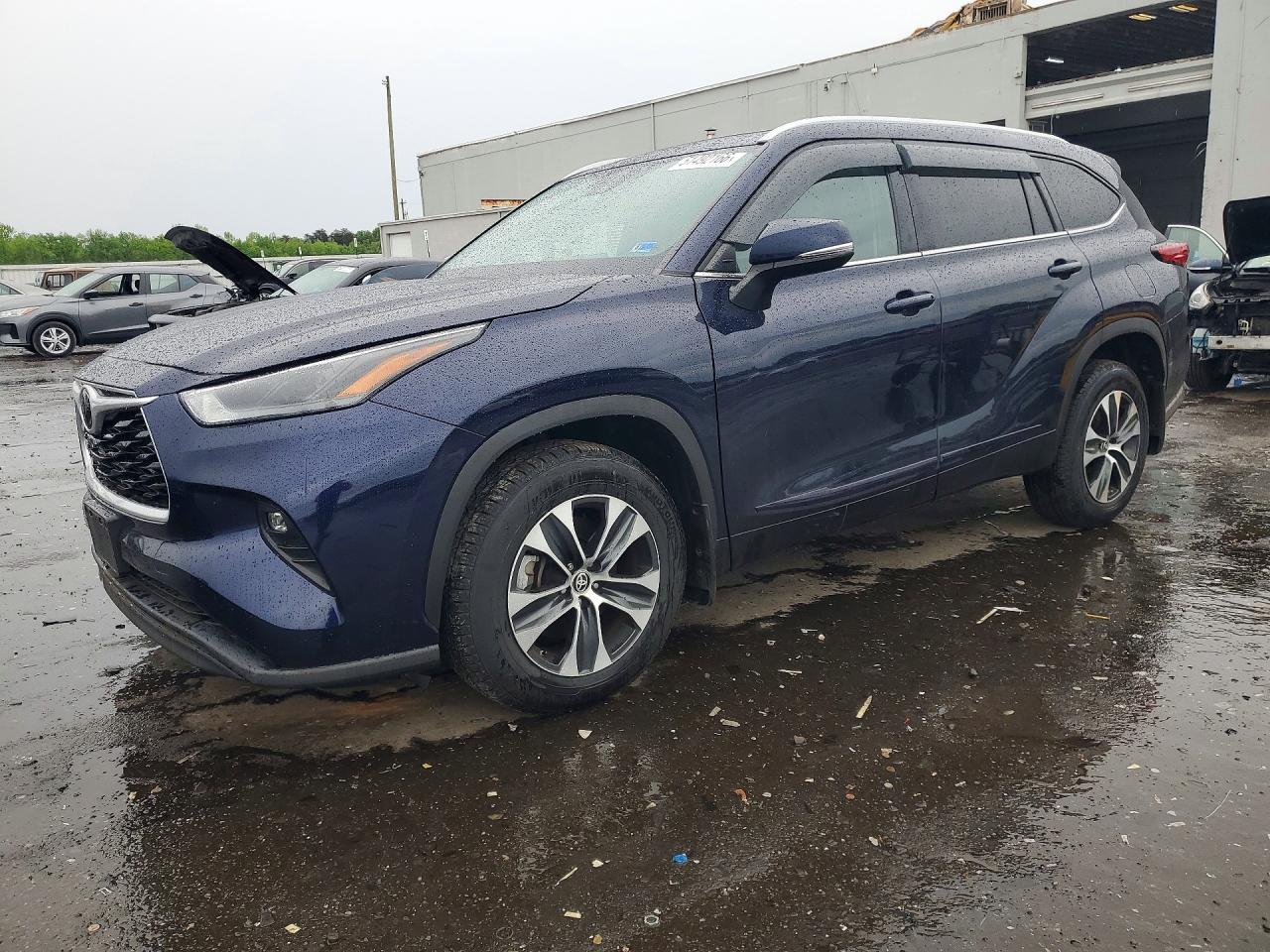 2022 TOYOTA HIGHLANDER