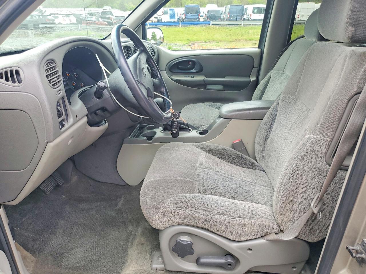 2003 CHEVROLET TRAILBLAZER photo 13