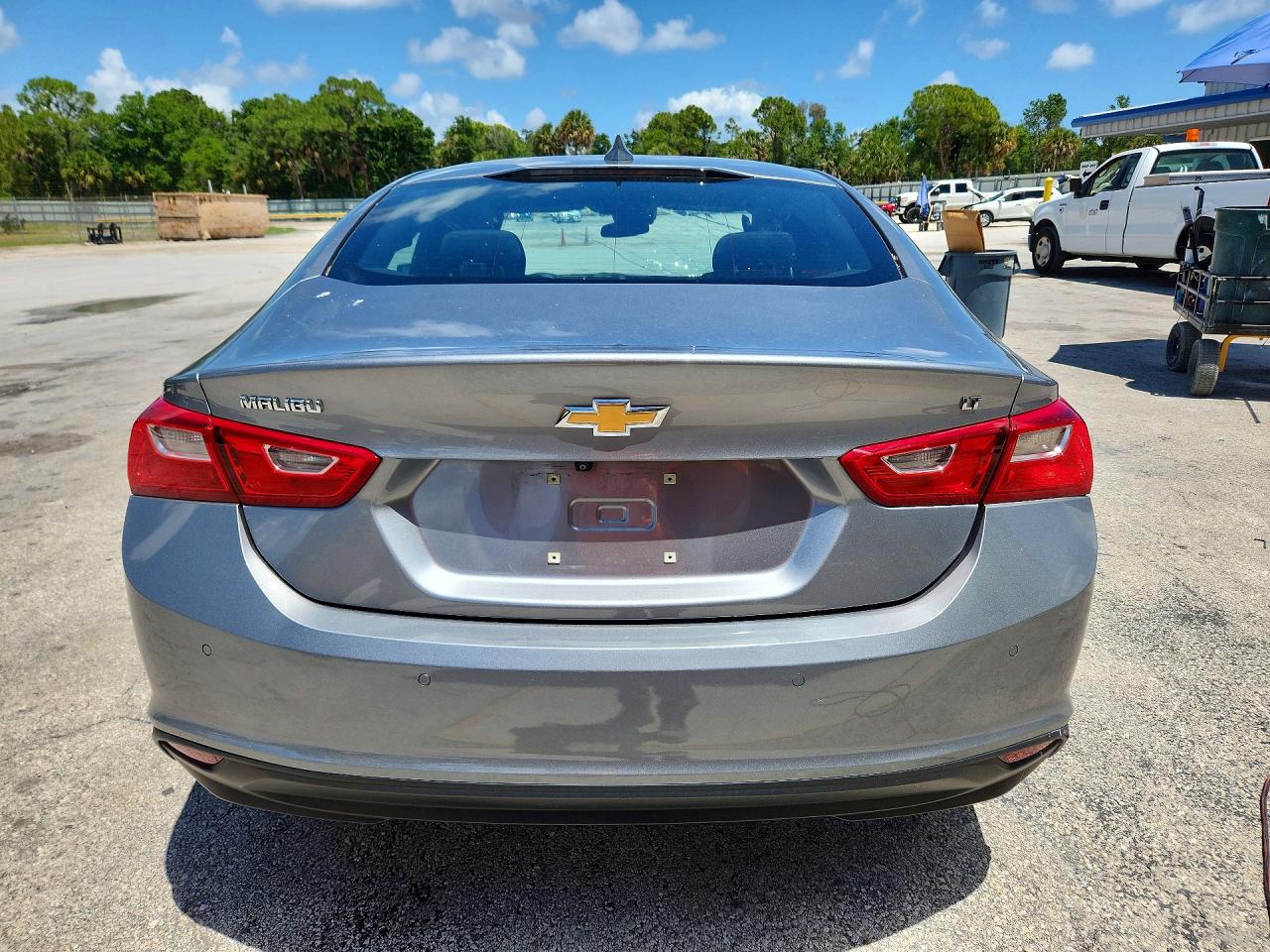 2024 CHEVROLET MALIBU LT photo 11
