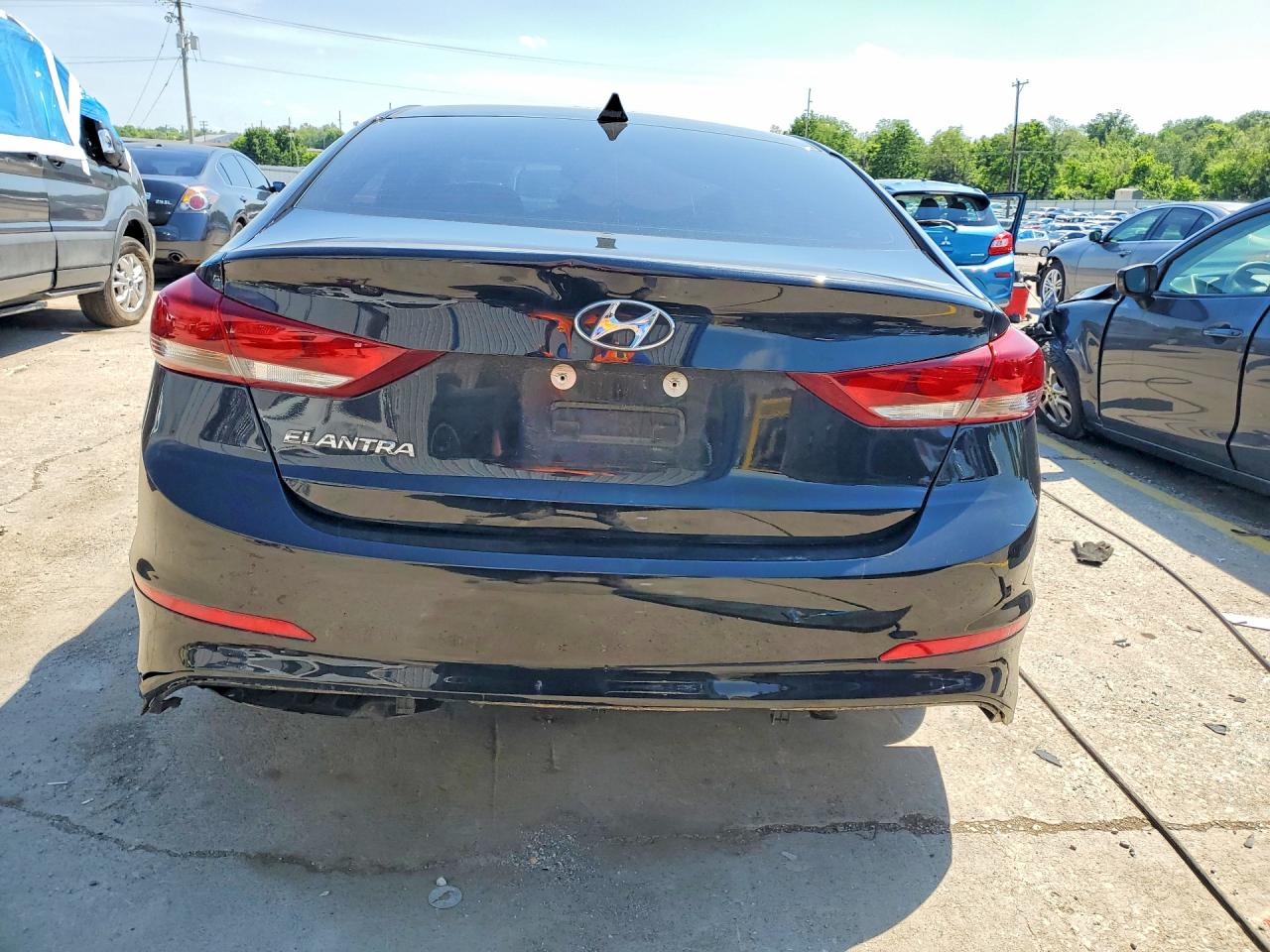 2018 HYUNDAI ELANTRA SEL photo 16