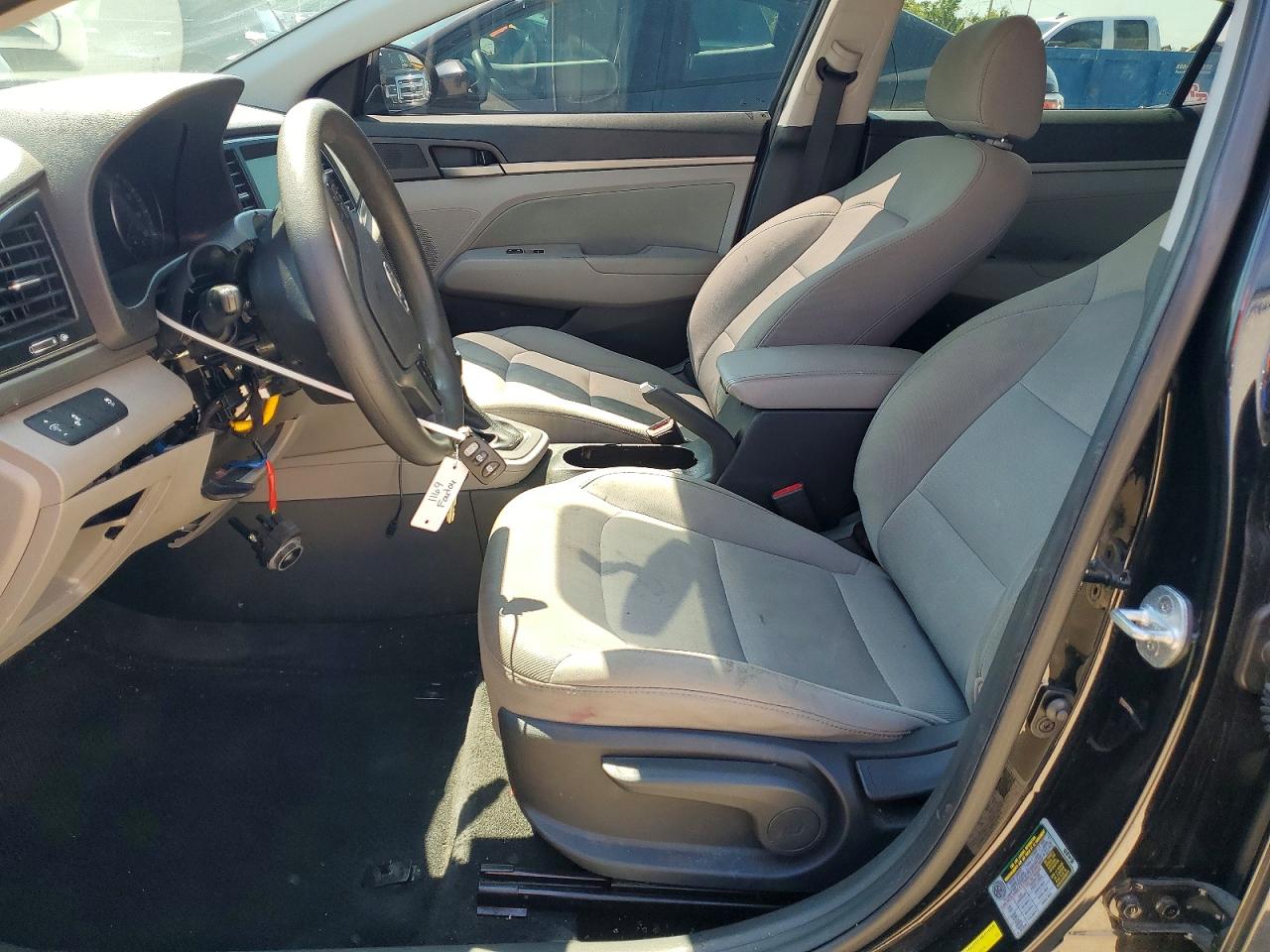 2018 HYUNDAI ELANTRA SEL photo 19