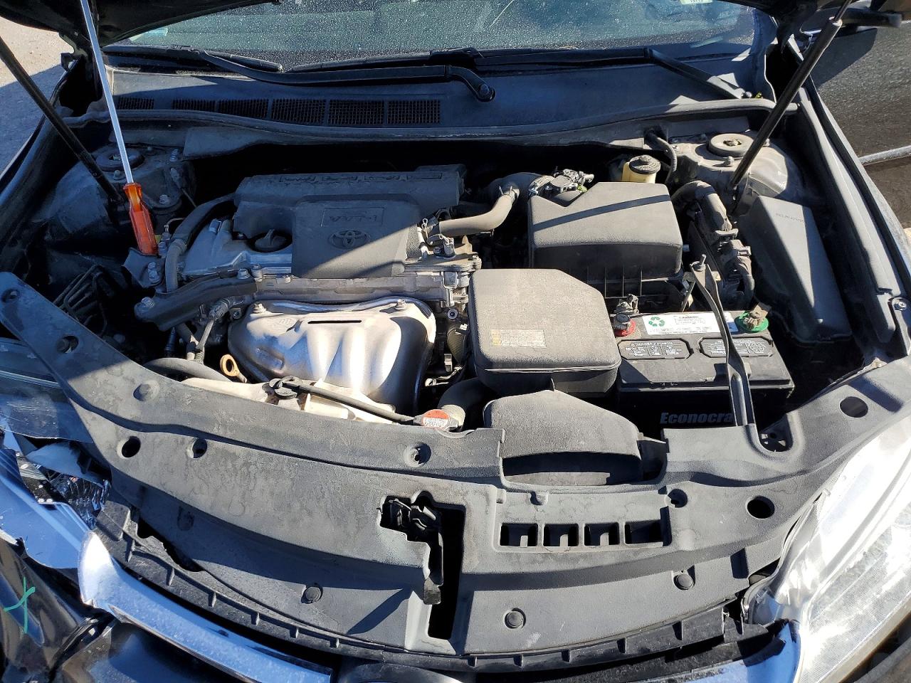 2016 TOYOTA CAMRY XLE photo 31