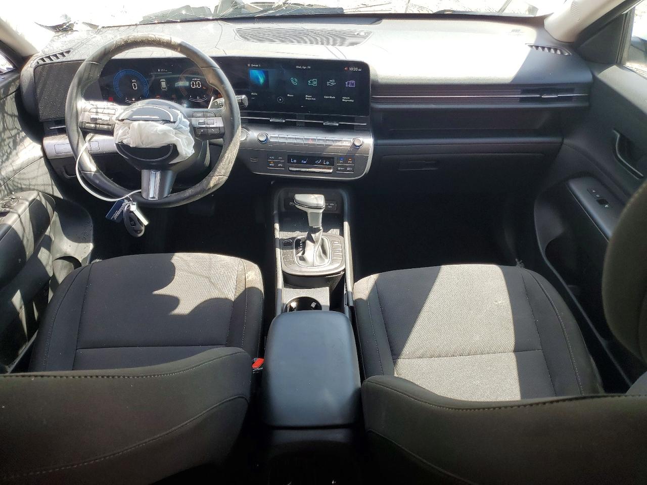 2025 HYUNDAI KONA SEL photo 22