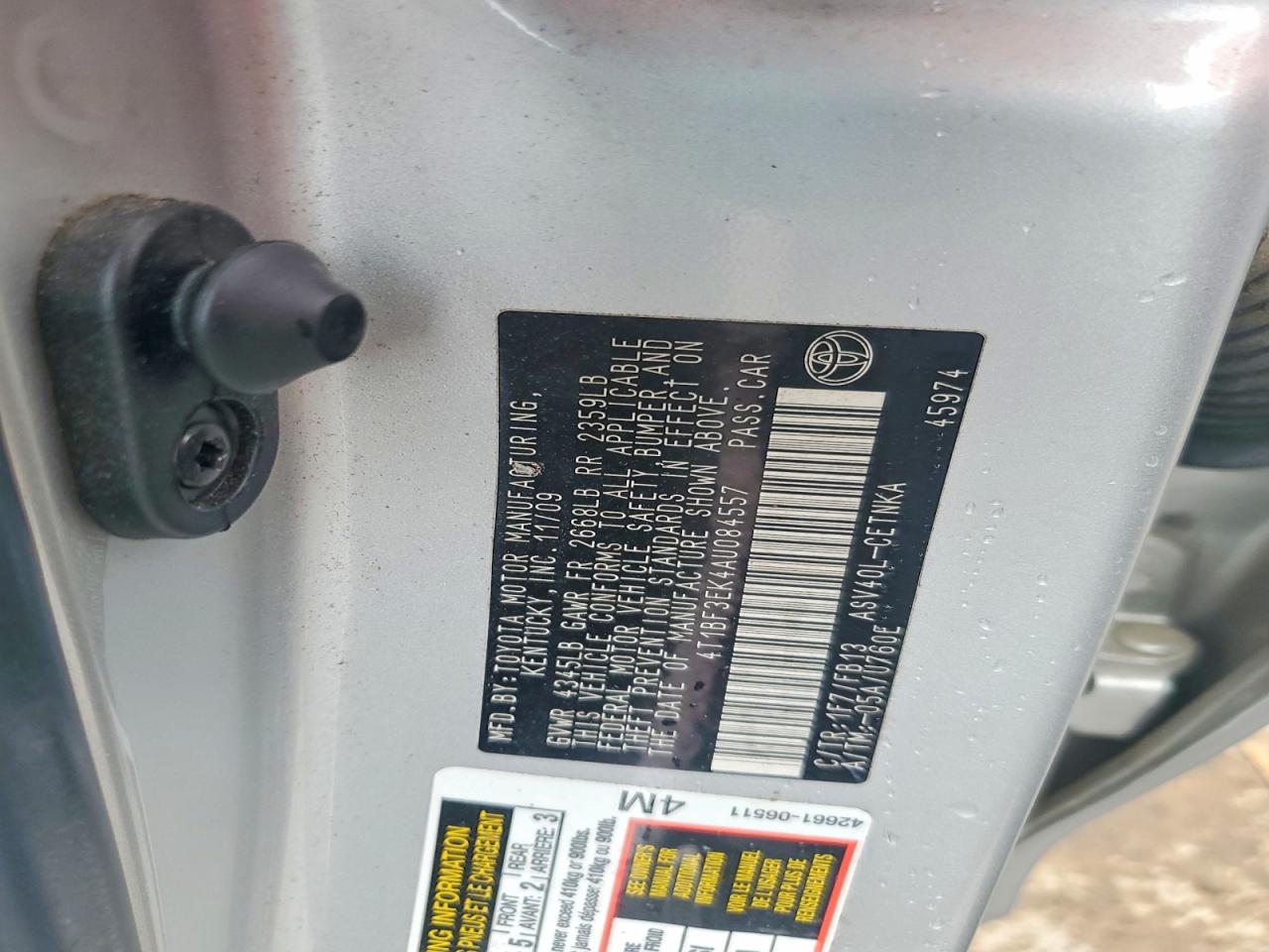 2010 TOYOTA CAMRY LE photo 23