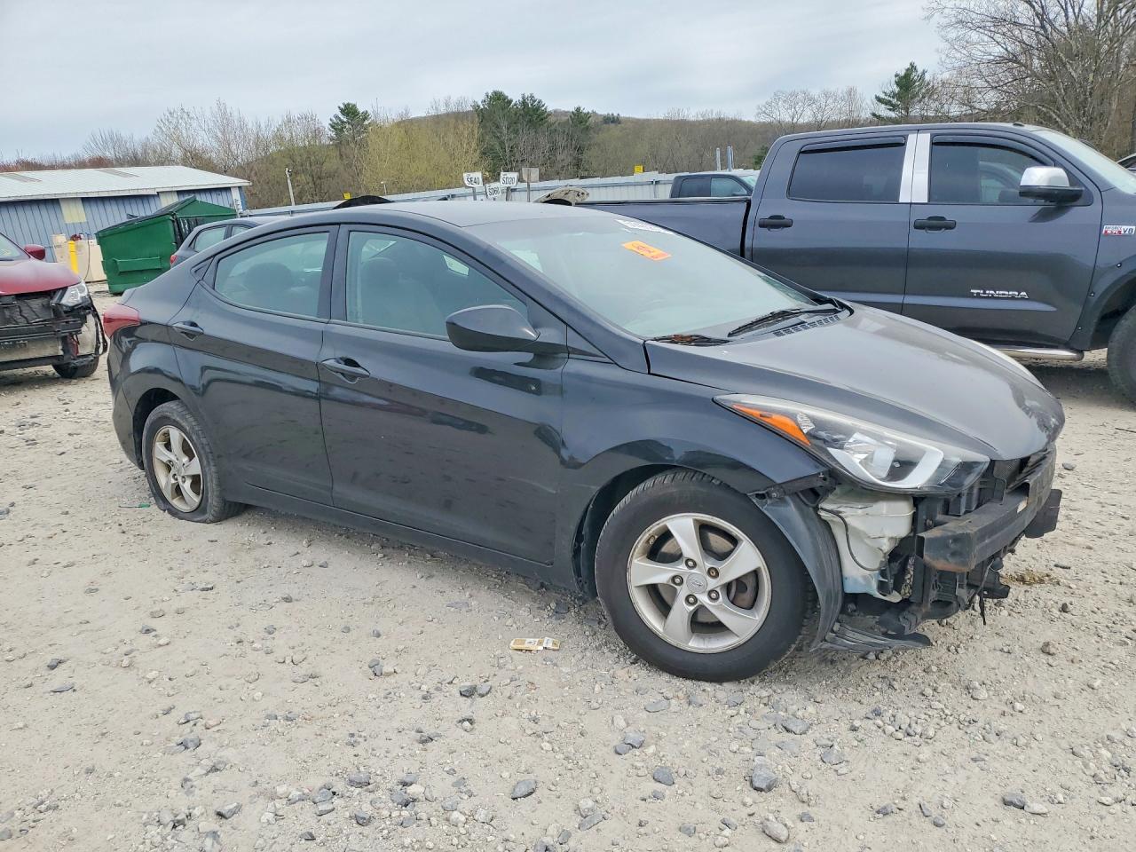 2014 HYUNDAI ELANTRA SE photo 4