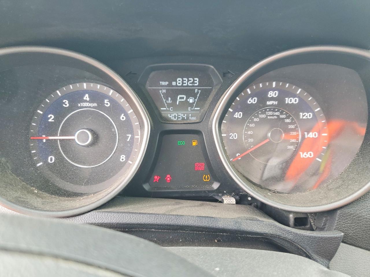 2014 HYUNDAI ELANTRA SE photo 9