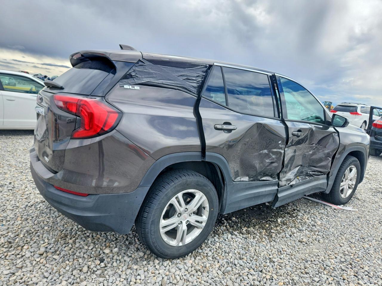 2019 GMC TERRAIN SLE photo 3