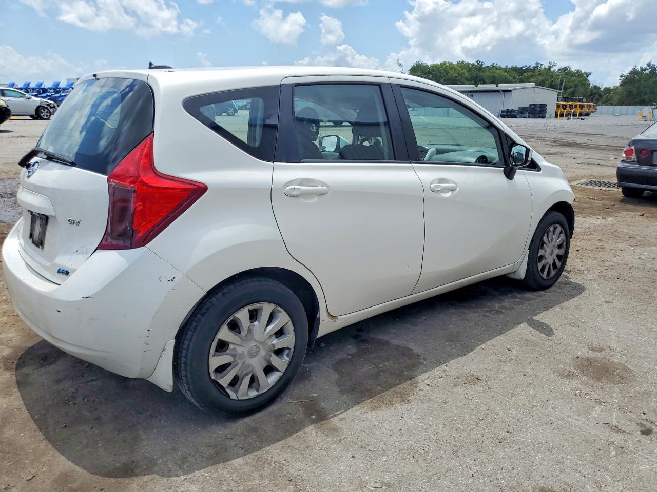 2016 NISSAN VERSA NOTE SV photo 7