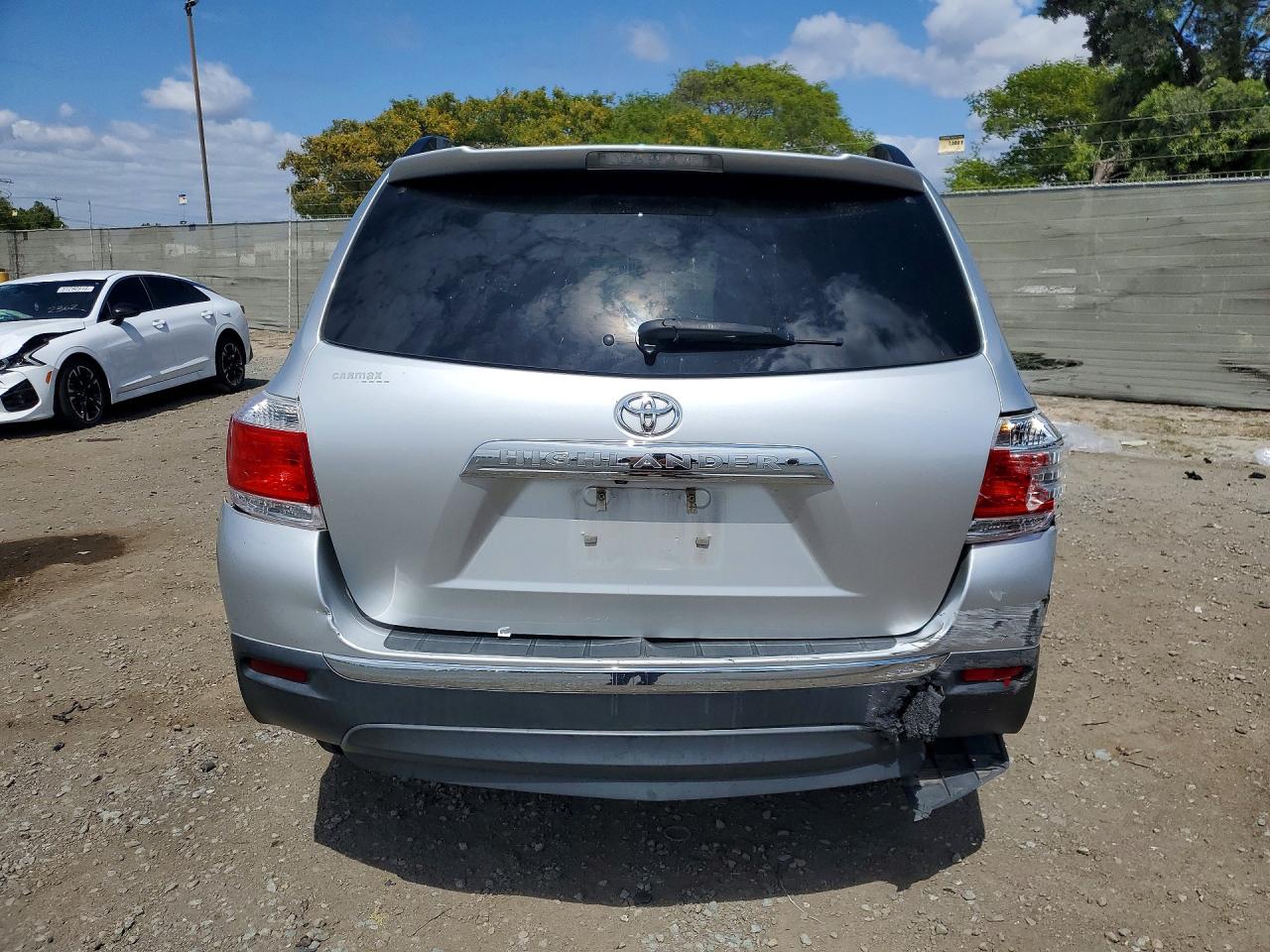2013 TOYOTA HIGHLANDER LIMITED photo 11