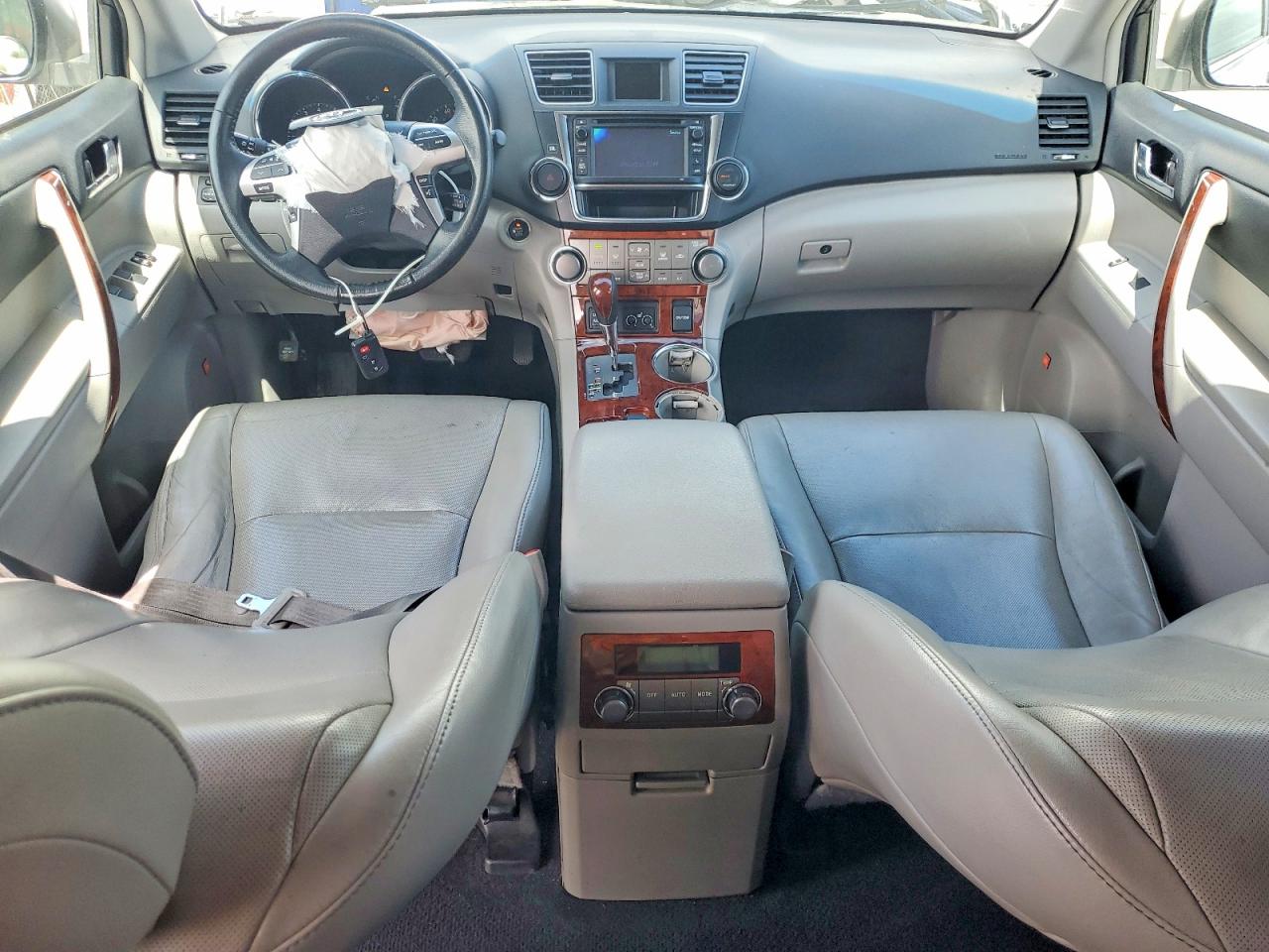 2013 TOYOTA HIGHLANDER LIMITED photo 15