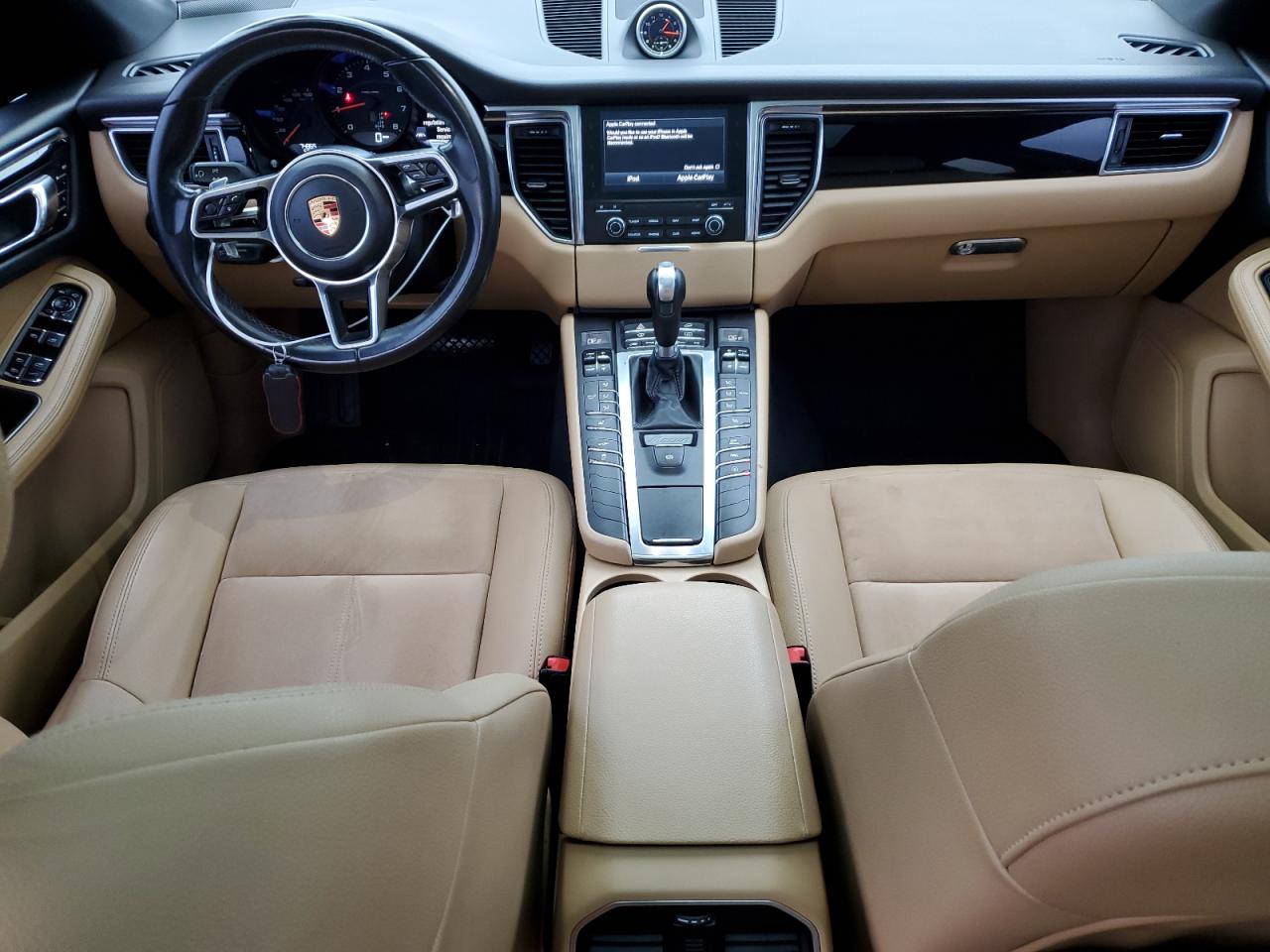 2017 PORSCHE MACAN photo 8