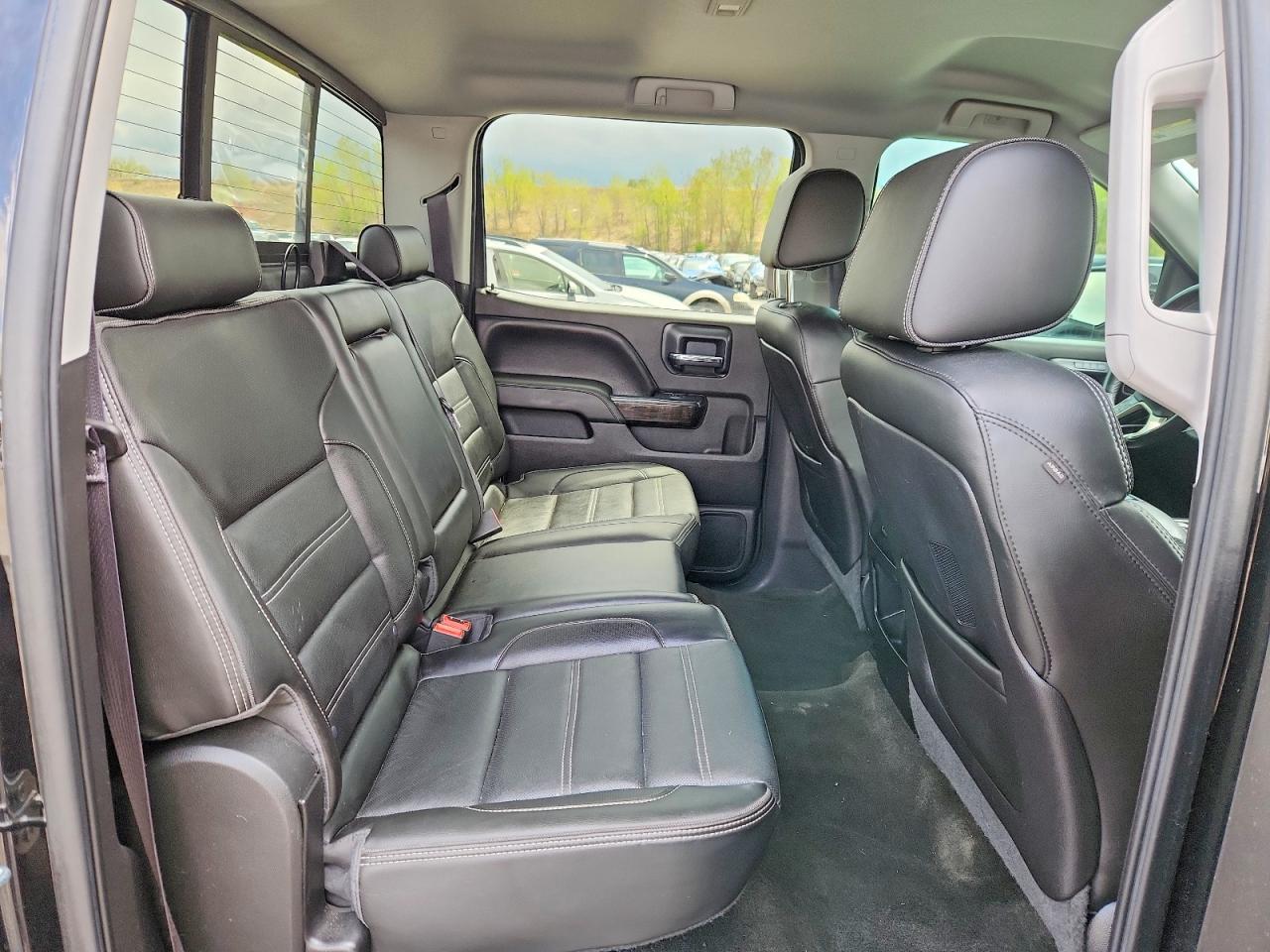 2015 GMC SIERRA K1500 DENALI photo 10