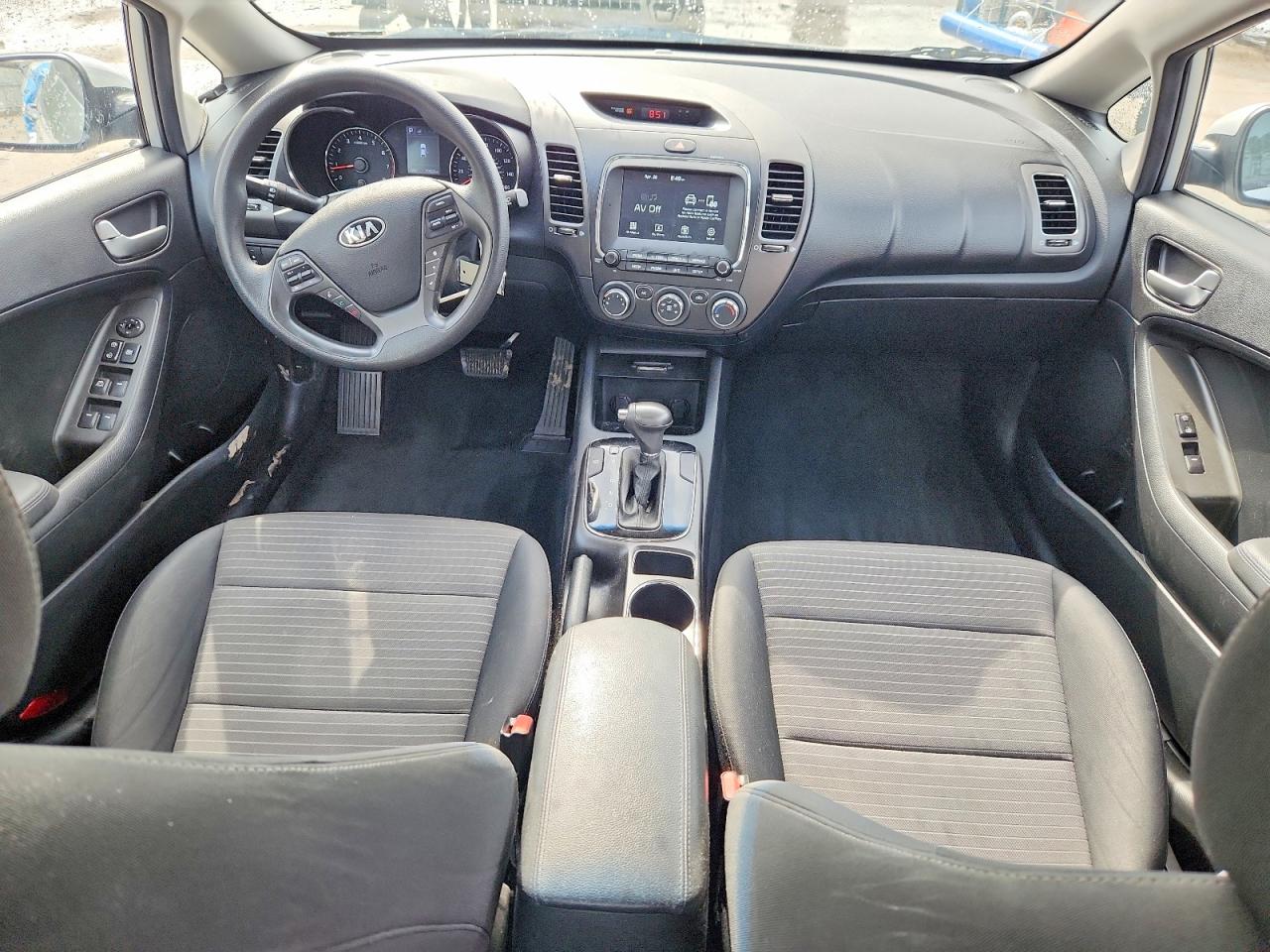 2018 KIA FORTE LX photo 8