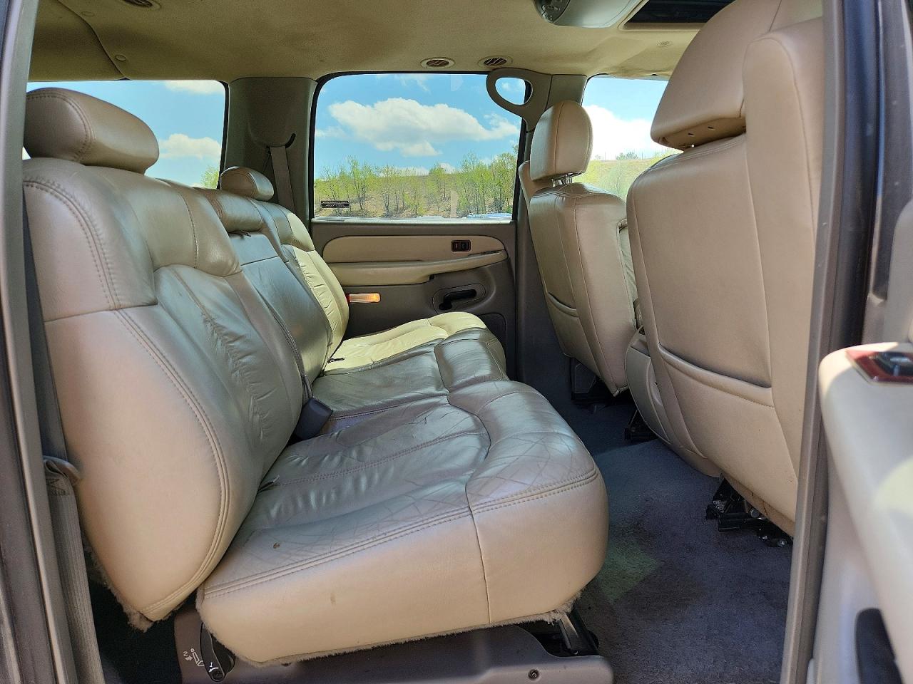 2002 CHEVROLET SUBURBAN K1500 photo 31