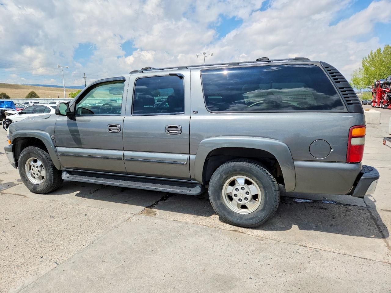 2002 CHEVROLET SUBURBAN K1500 photo 4
