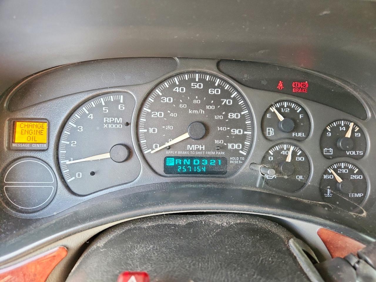 2002 CHEVROLET SUBURBAN K1500 photo 25