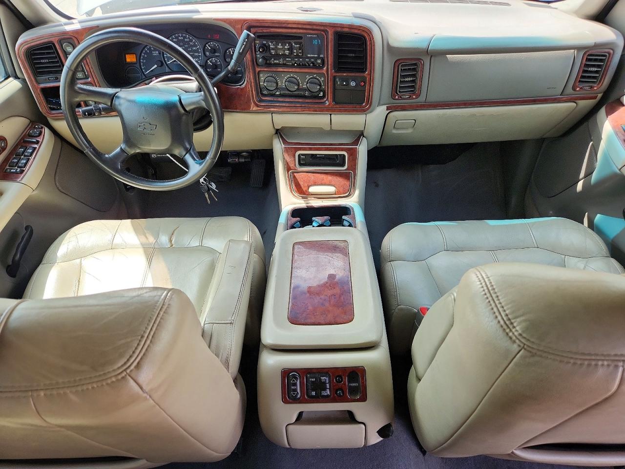 2002 CHEVROLET SUBURBAN K1500 photo 22