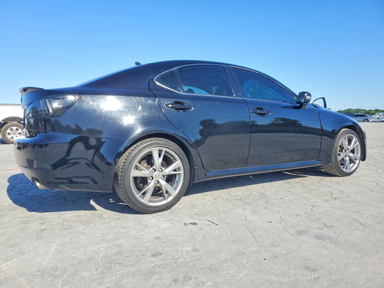 2010 LEXUS IS 250 photo 5