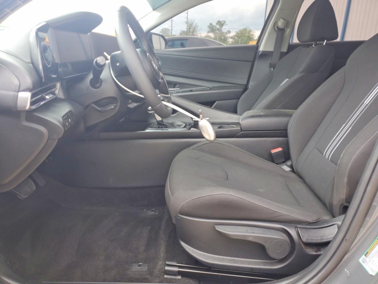 2024 HYUNDAI ELANTRA SEL photo 7