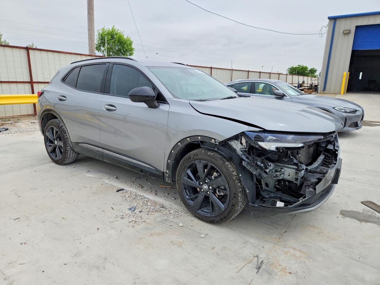 2023 BUICK ENVISION ESSENCE photo 10