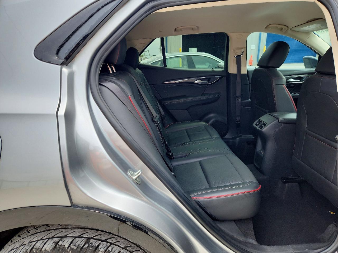 2023 BUICK ENVISION ESSENCE photo 31