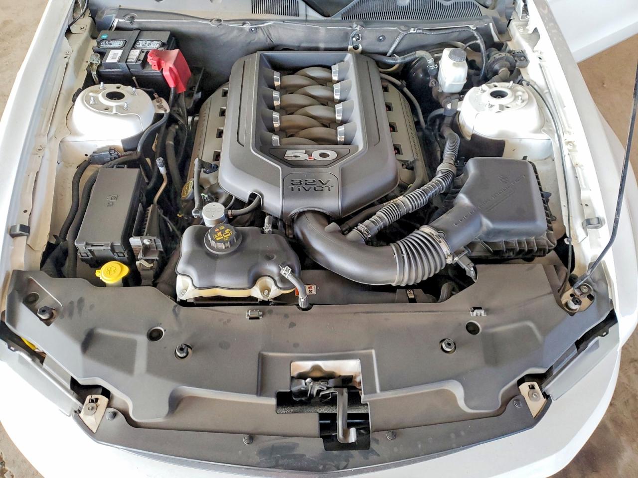 2012 FORD MUSTANG GT photo 21