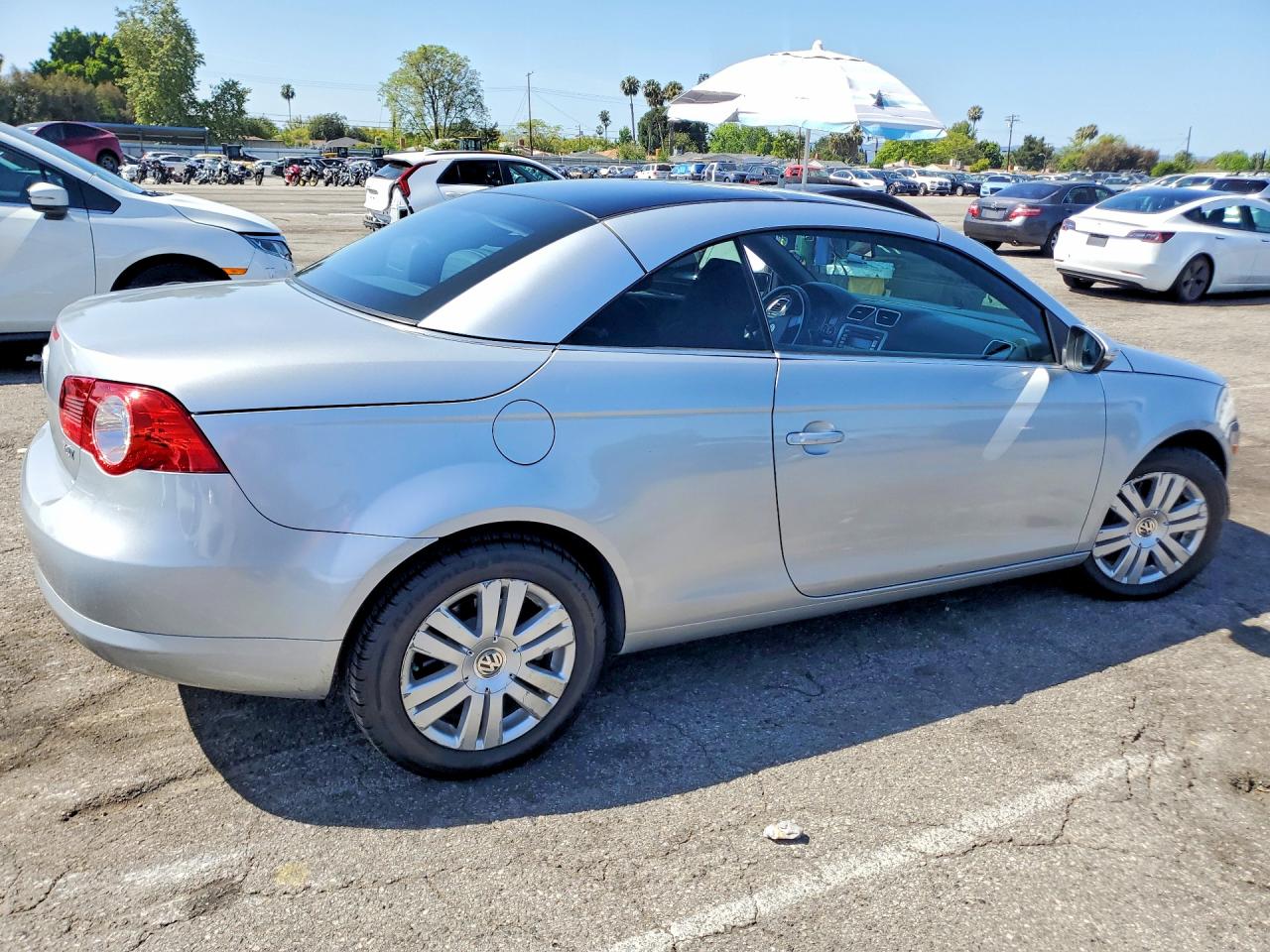 2009 VOLKSWAGEN EOS TURBO photo 5