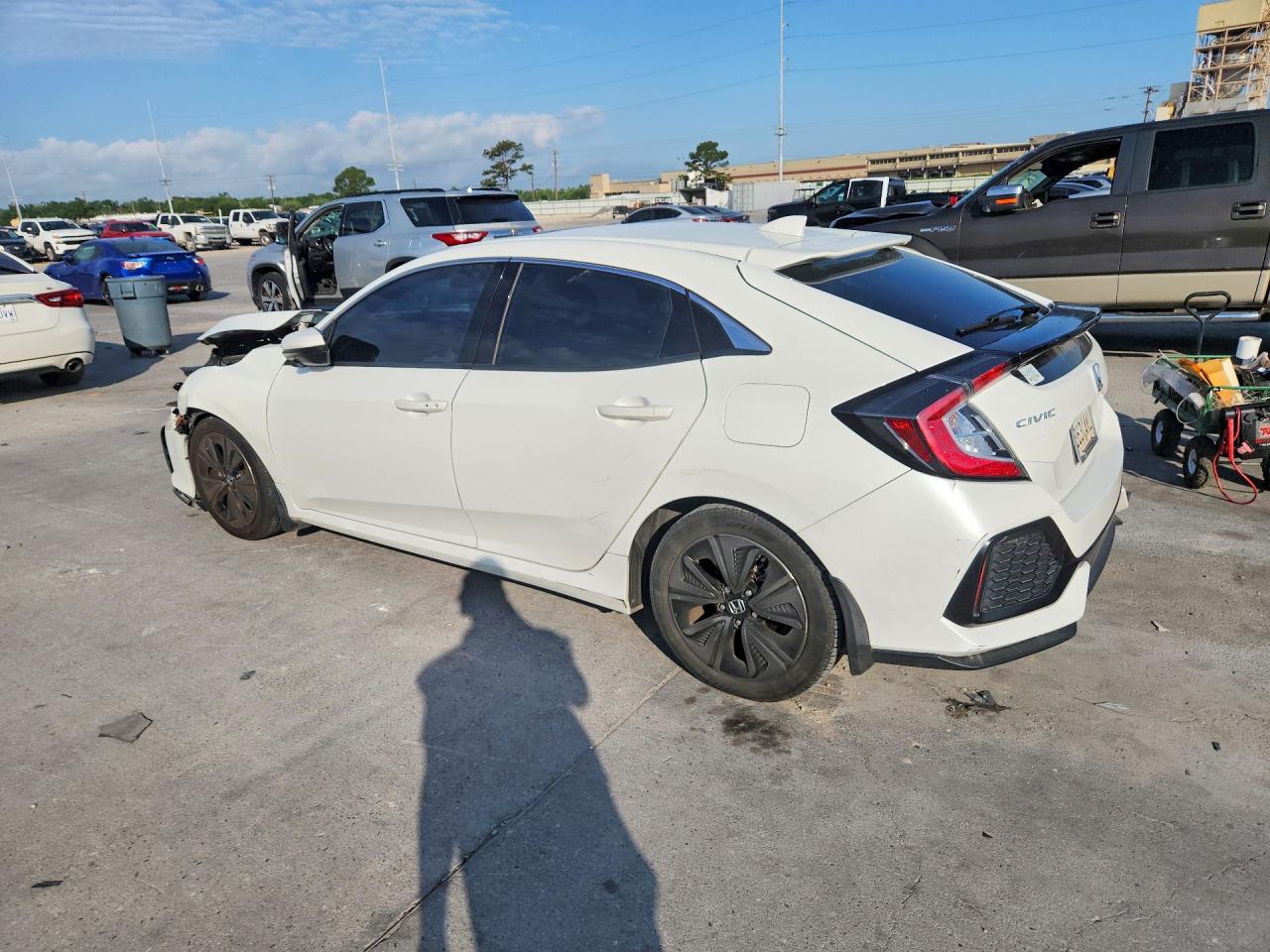 2017 HONDA CIVIC EX photo 2