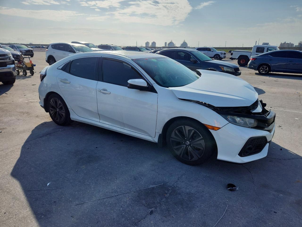 2017 HONDA CIVIC EX photo 4