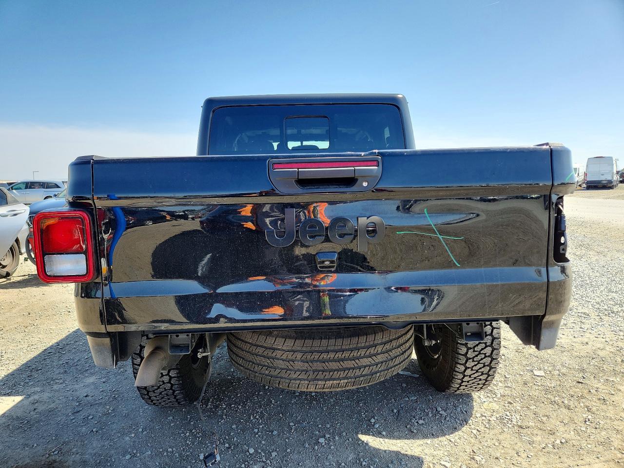 2021 JEEP GLADIATOR SPORT photo 11