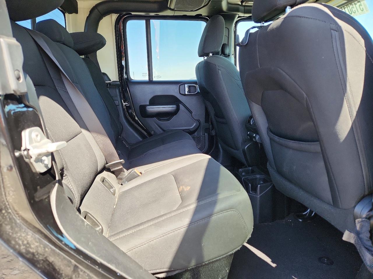2021 JEEP GLADIATOR SPORT photo 21