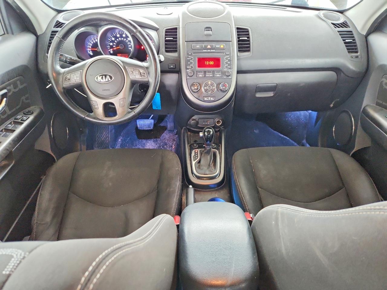 2013 KIA SOUL + photo 8