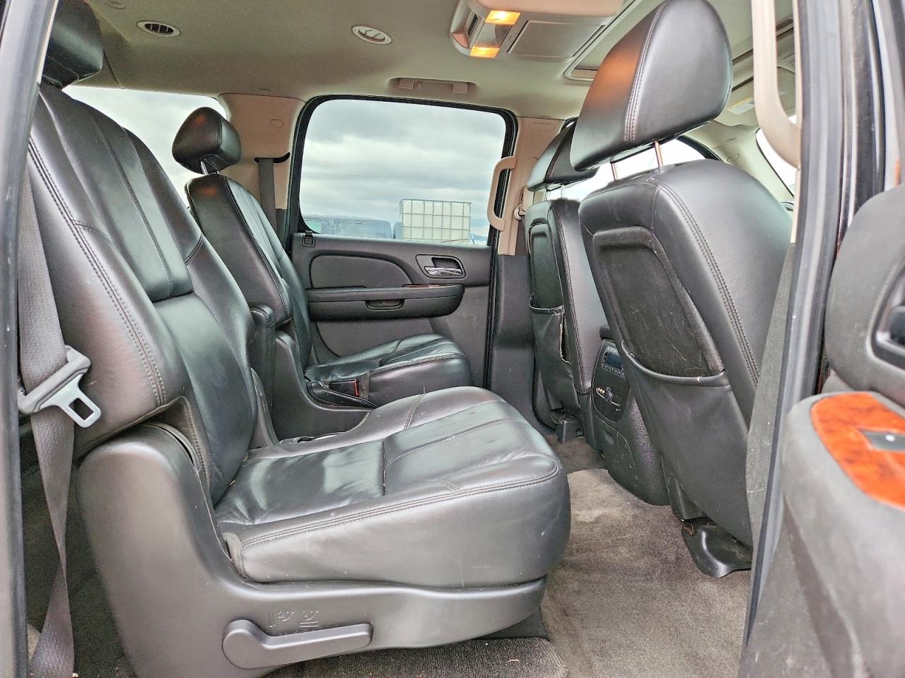 2008 CHEVROLET SUBURBAN K1500 LS photo 31
