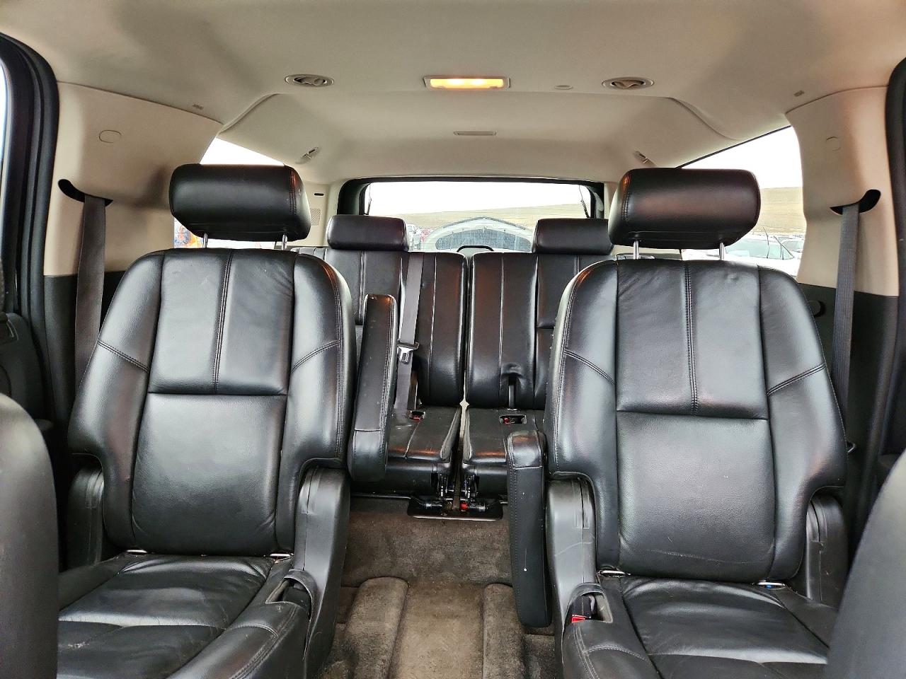 2008 CHEVROLET SUBURBAN K1500 LS photo 28