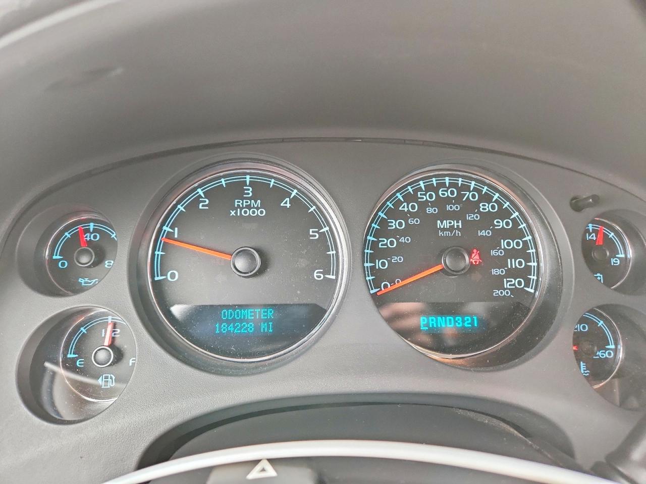 2008 CHEVROLET SUBURBAN K1500 LS photo 25