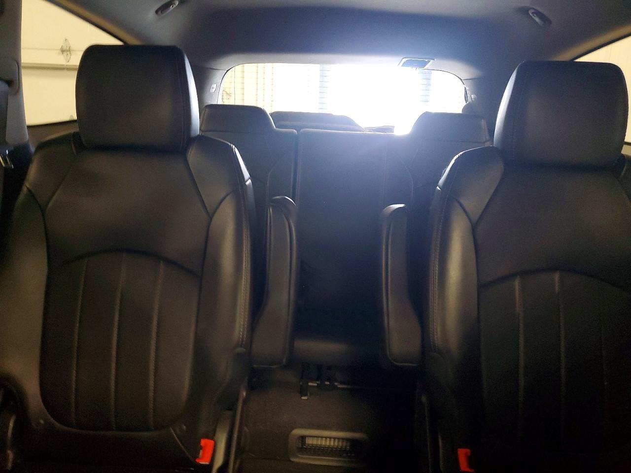 2015 BUICK ENCLAVE photo 28