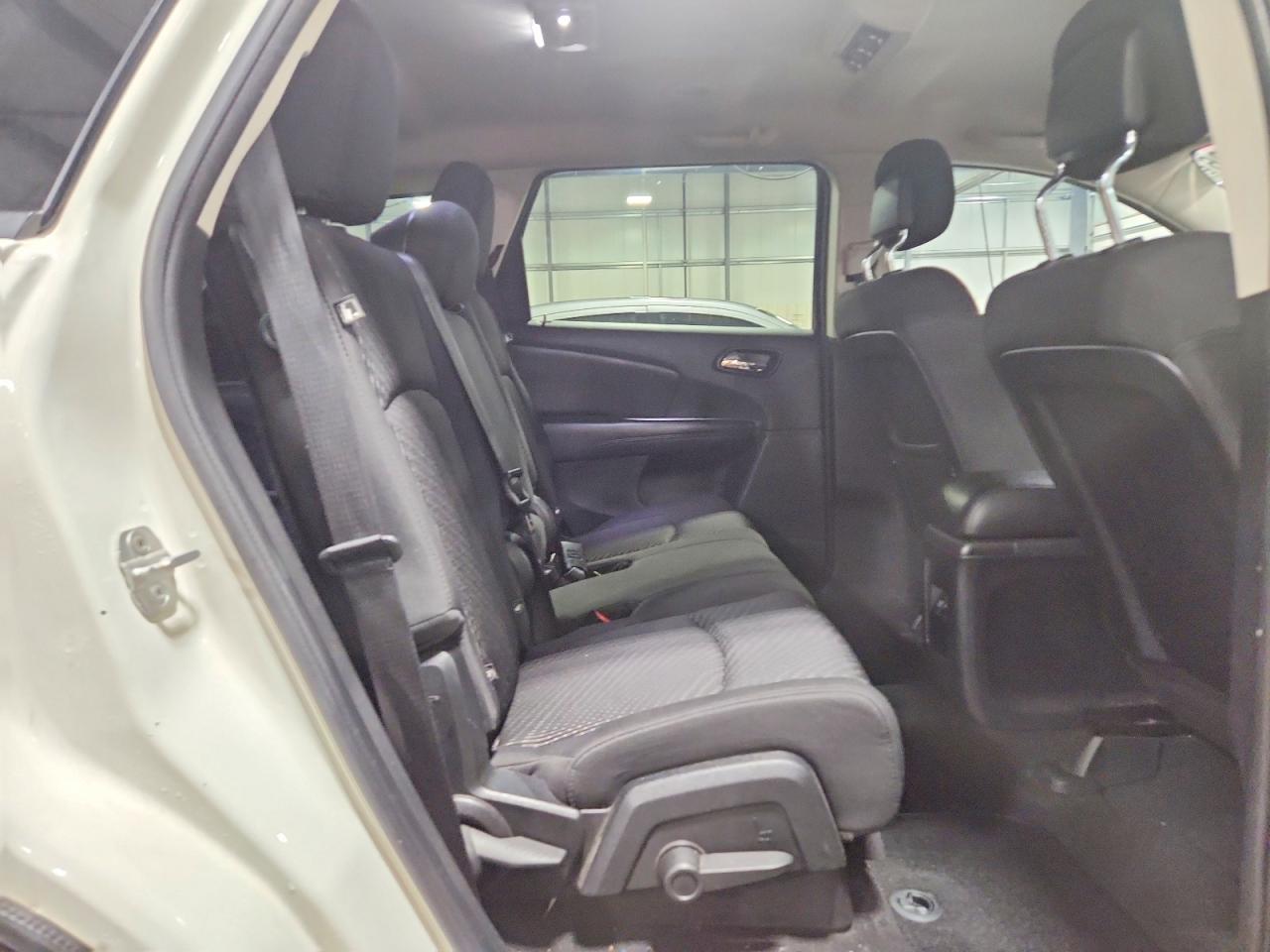 2013 DODGE JOURNEY SXT photo 11