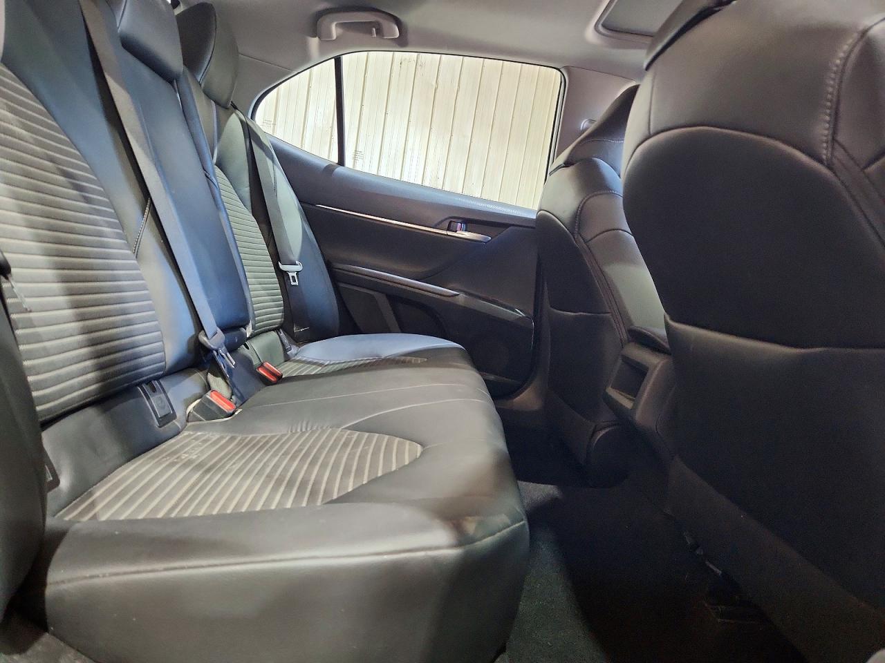 2018 TOYOTA CAMRY SE photo 28