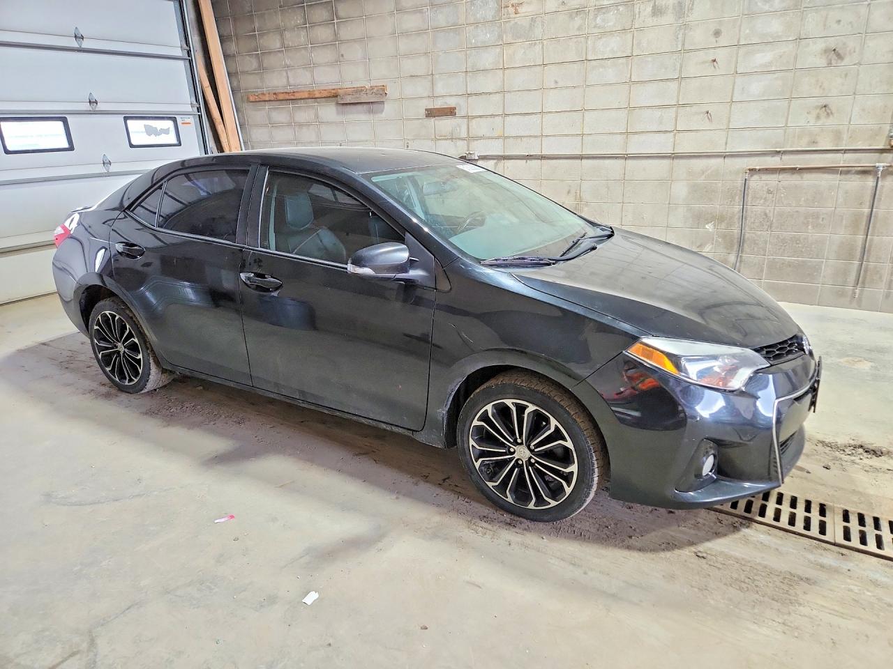 2016 TOYOTA COROLLA S PLUS photo 4
