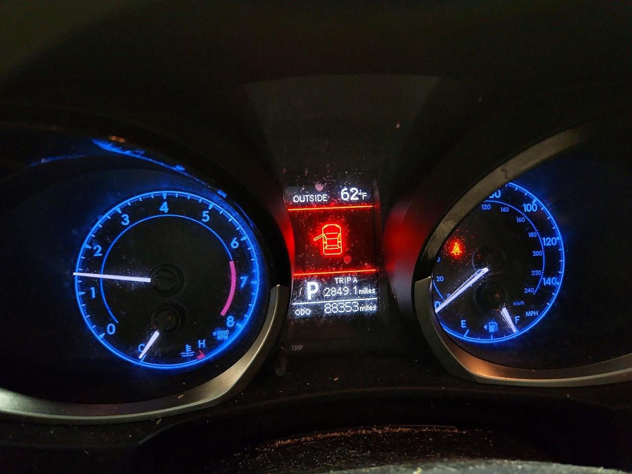 2016 TOYOTA COROLLA S PLUS photo 9