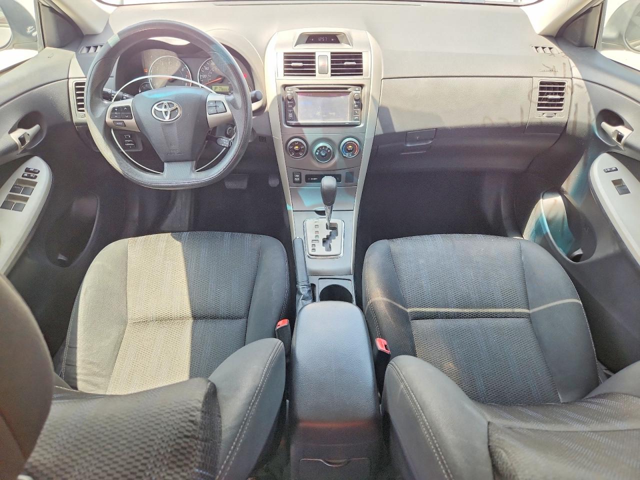 2012 TOYOTA COROLLA S photo 15