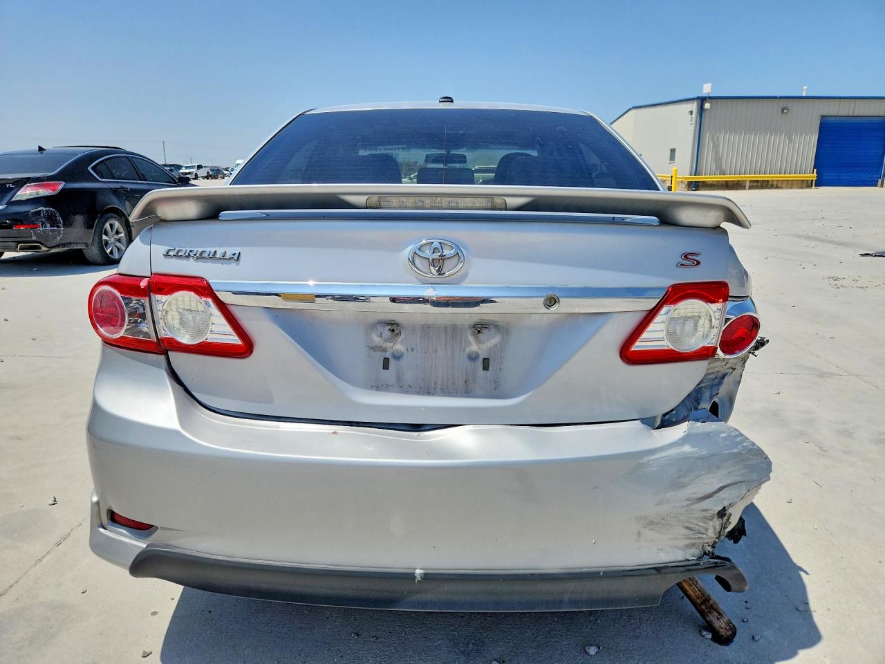 2012 TOYOTA COROLLA S photo 11