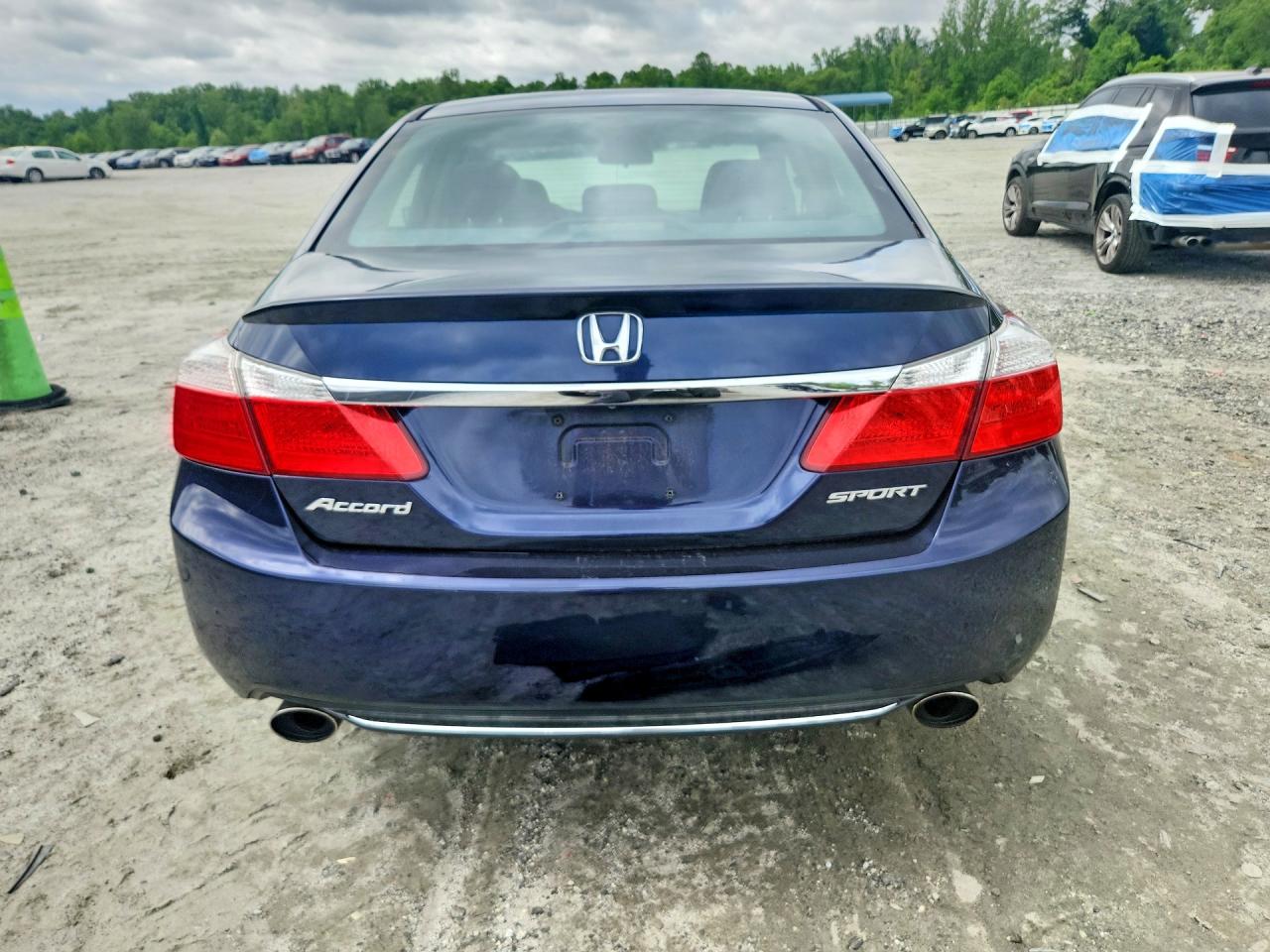 2014 HONDA ACCORD SPORT photo 16