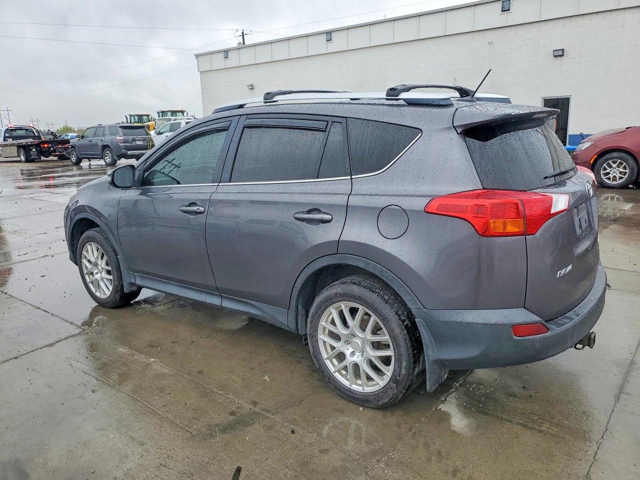2015 TOYOTA RAV4 LIMITED photo 4