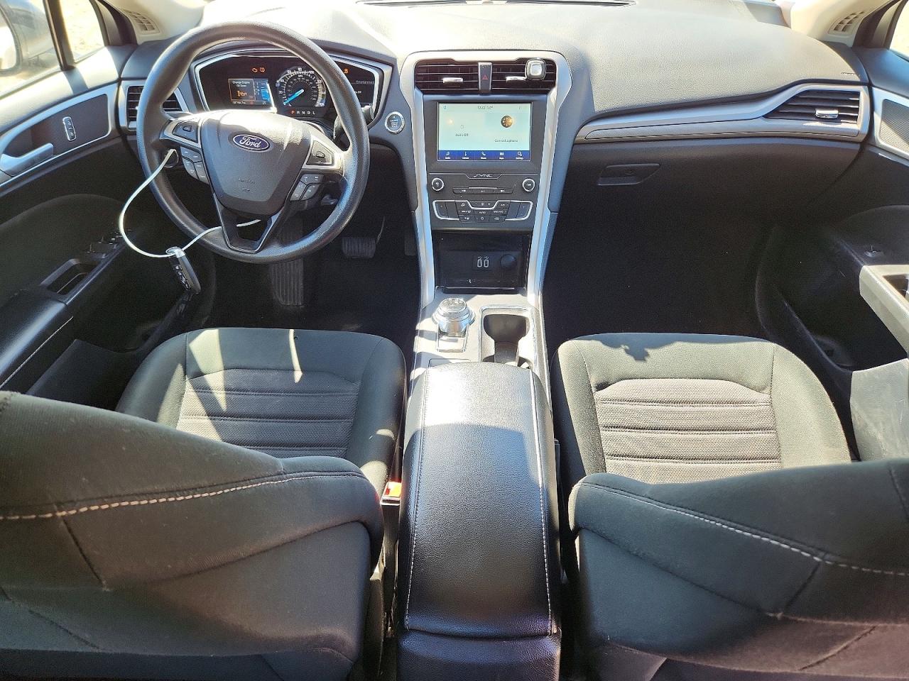 2020 FORD FUSION SE photo 8
