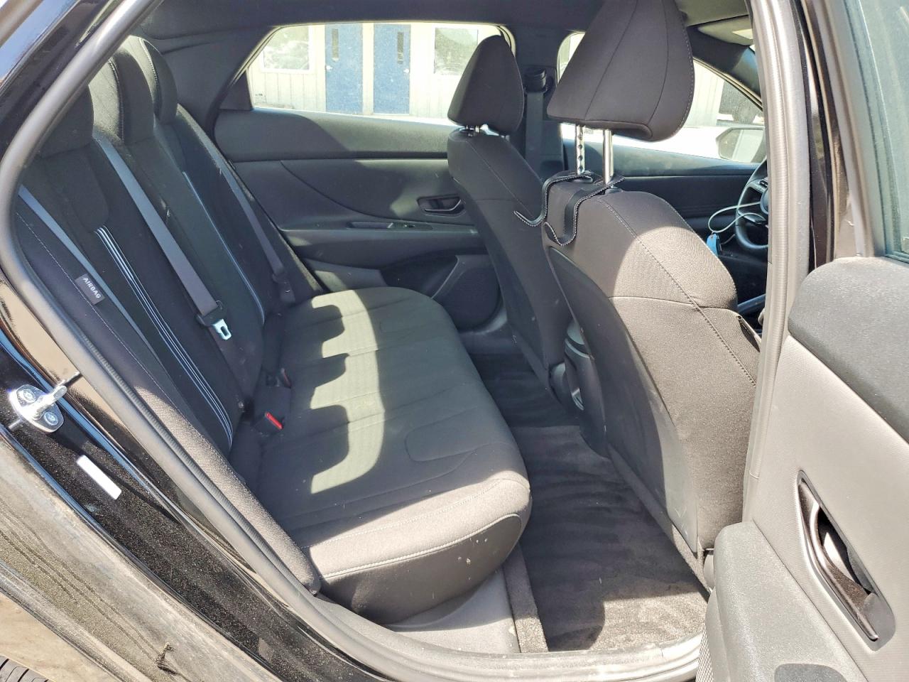 2025 HYUNDAI ELANTRA SEL SPORT photo 19