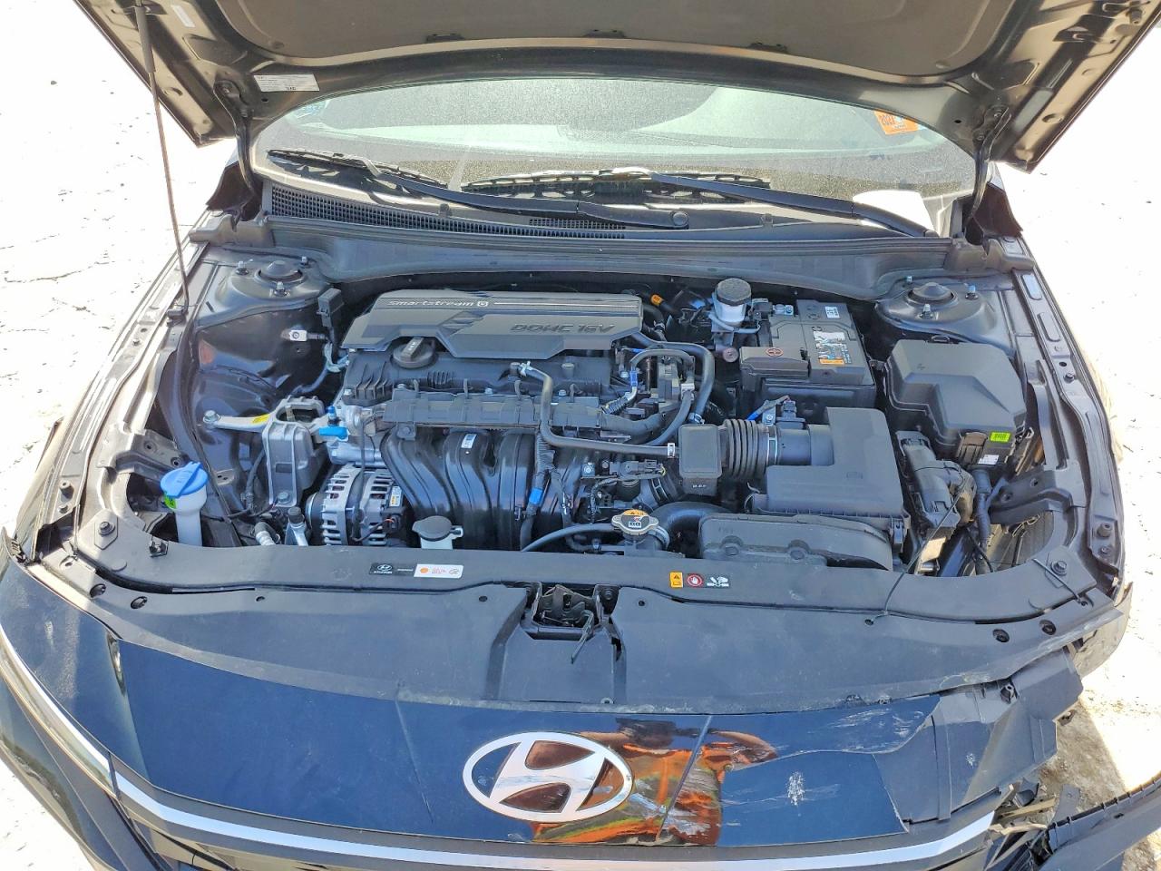2025 HYUNDAI ELANTRA SEL SPORT photo 21