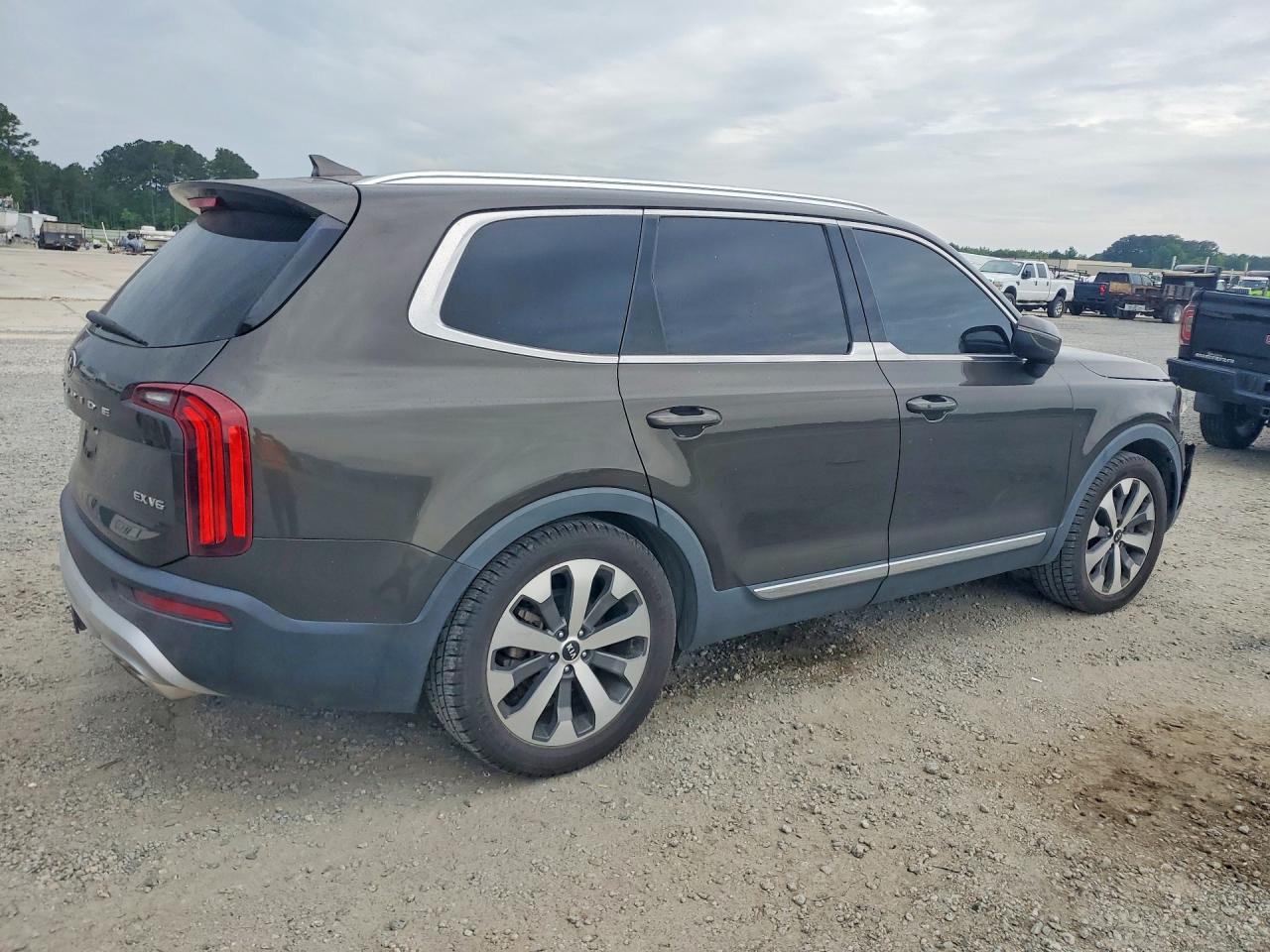 2021 KIA TELLURIDE EX photo 7