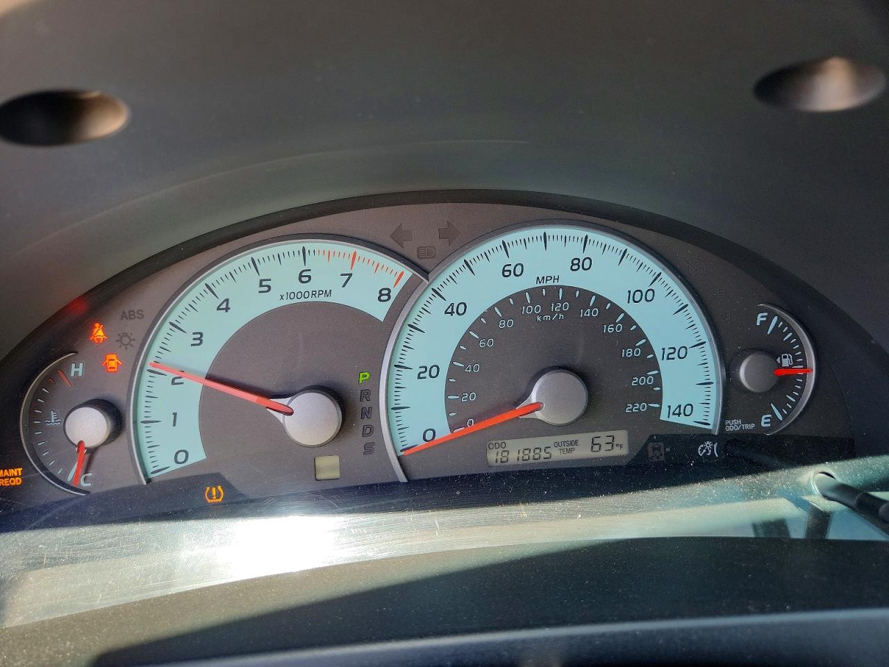 2011 TOYOTA CAMRY SE photo 17